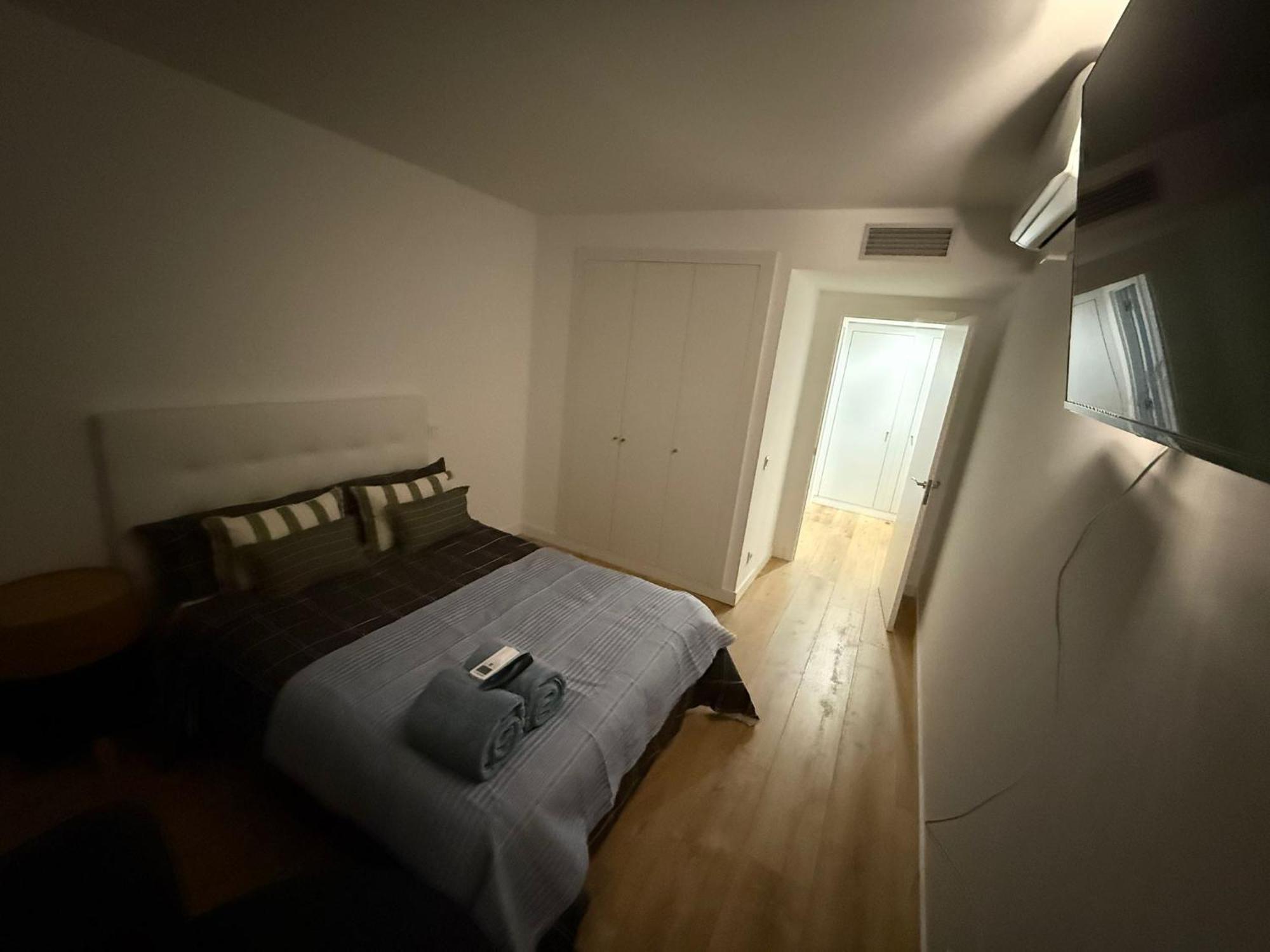 To Room Madrid Castellana Exterior photo