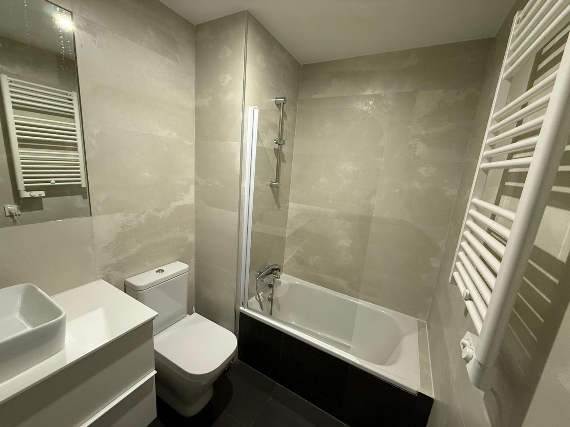 To Room Madrid Castellana Exterior photo