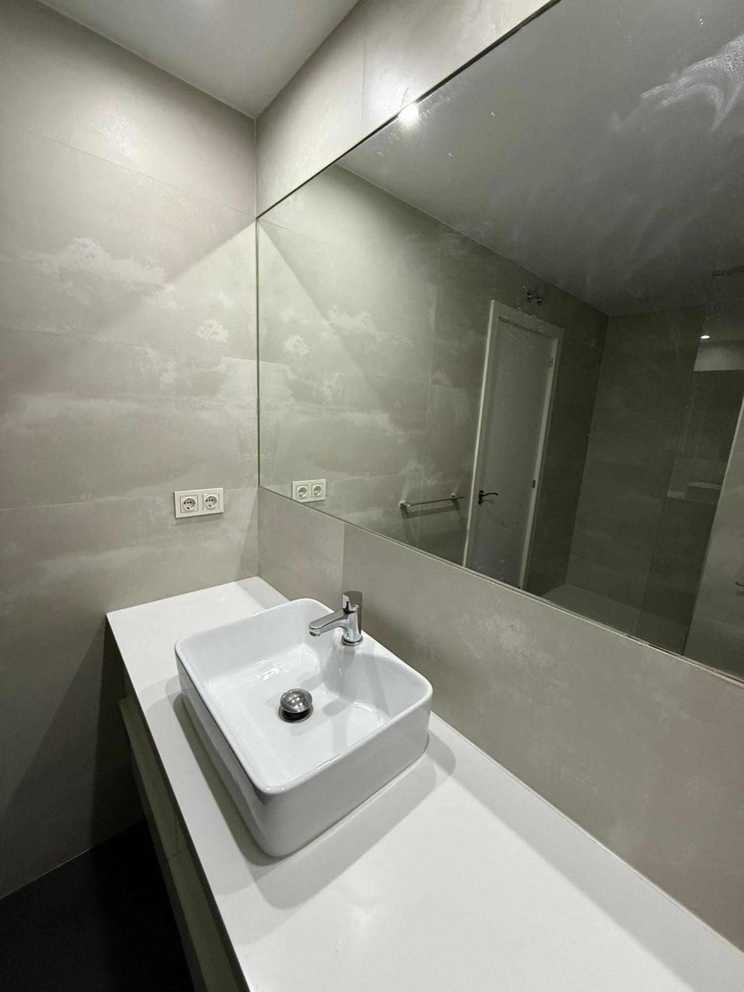 To Room Madrid Castellana Exterior photo